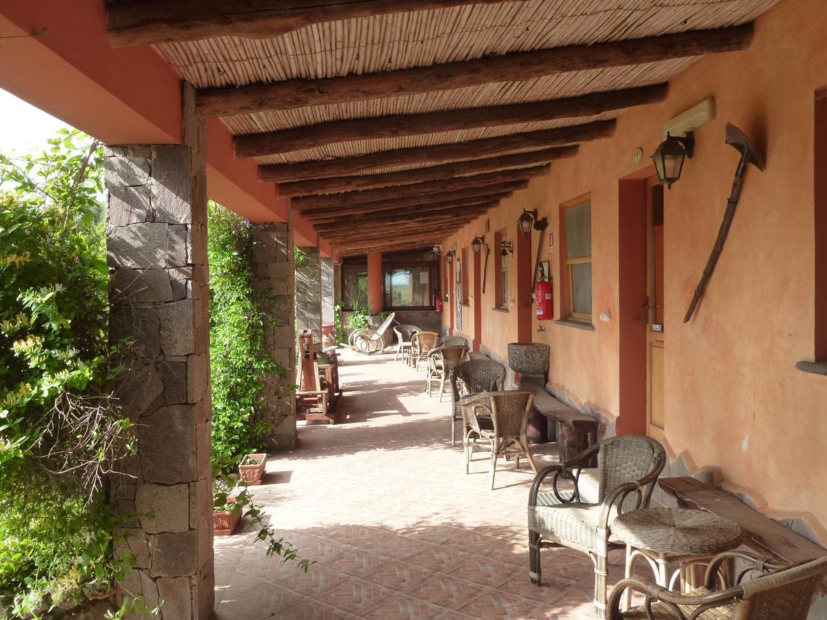 Agriturismo Nuragh'Elighe Sindia Eksteriør bilde